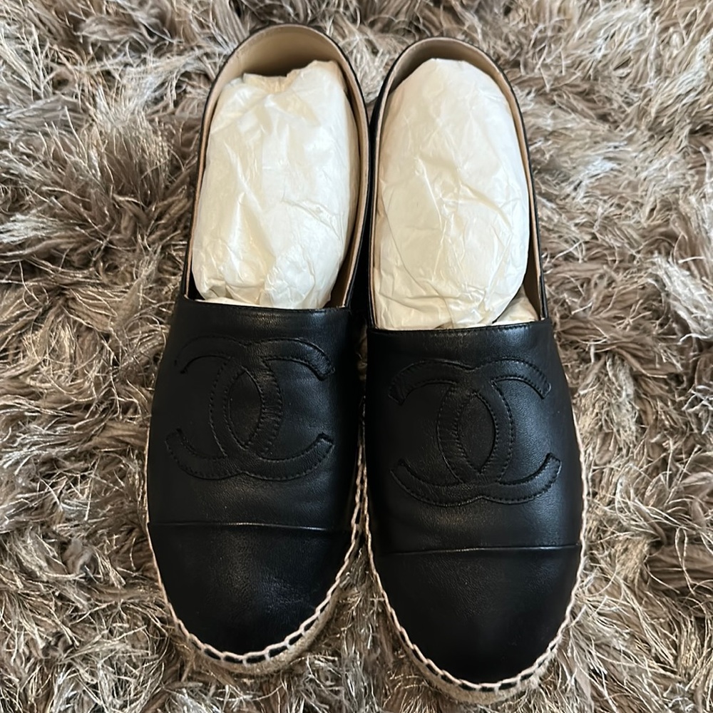 Black Lambskin Chanel ESPADRILLES size 41